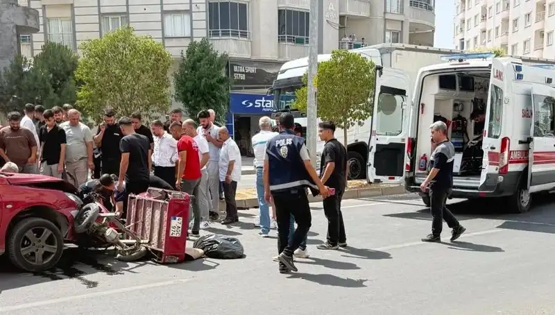 Mardin'de Trafik Kazası: İki Kişi Yaralandı