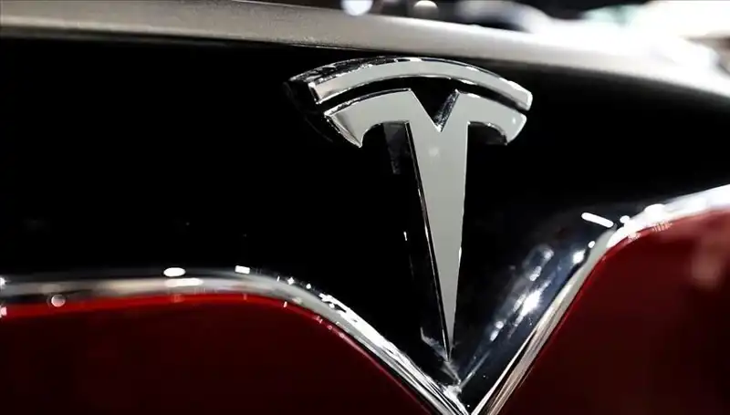 Tesla'da Kriz Kapıda: Ucuz Model Çıkacak mı, FSD Beklentisi Ne Olacak?