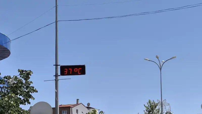 Yazın En Sıcak Günleri: İlçede Termometreler 38 Dereceyi Gördü