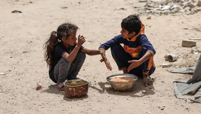 Gazze'de Dört Yaşındaki Çocuk Açlık Kurbanı Oldu: Acı Gerçekler