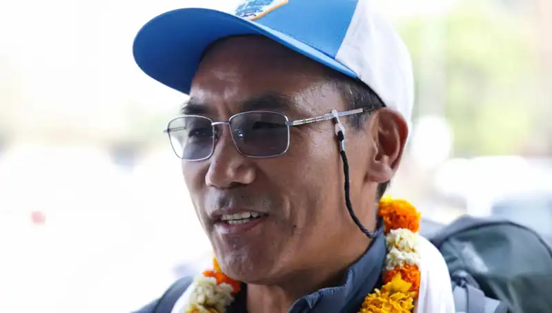 Everest Adam, Kendi Rekorunu Kırarak Yeni Bir Başarıya İmza Attı