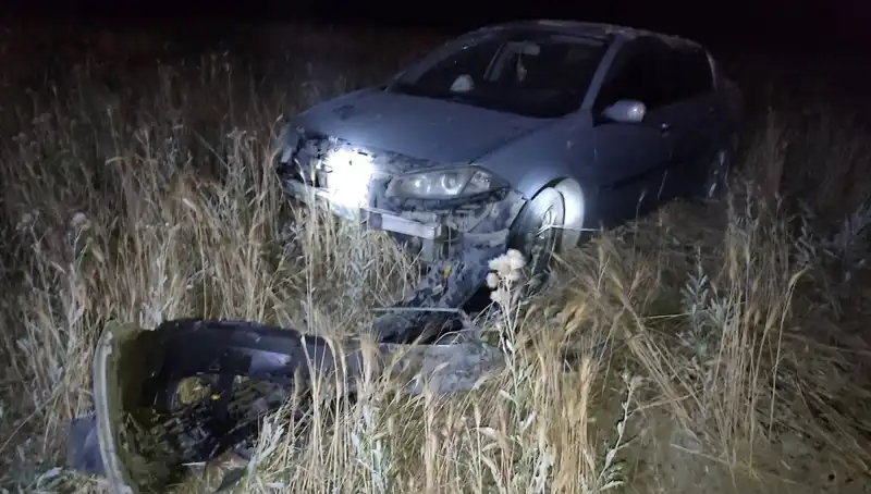 Burdur’da Otomobil Tarlaya Uçtu: İki Kişi Yaralandı!