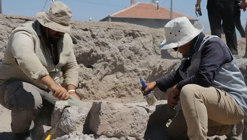 İç Anadolu’nun Sırlarını Açığa Çıkaran Mozaik Kazıları Tarihe Işık Tutuyor