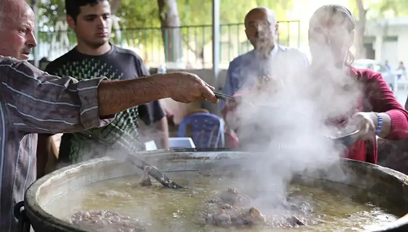 Gadir-i Hum Bayramı: Kutlama Geleneği ve Anlamı Hakkında Her Şey