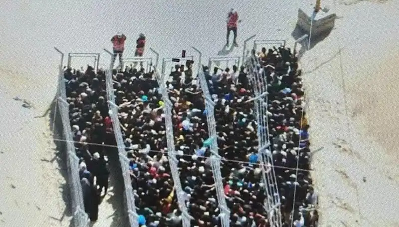 Gazze'deki Görüntüler, Nazi Kamplarını Akıllara Getiriyor: Tarihi Bir Paralellik