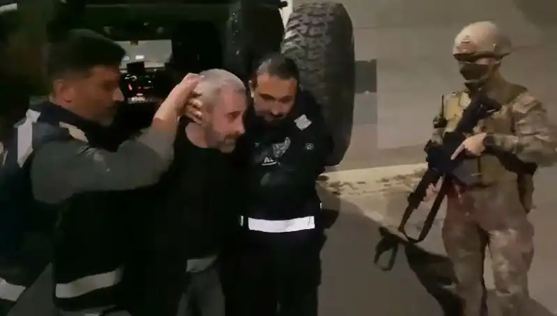 Kardeş Katili Yakalandı: 213 Saatlik Görüntü ile Suçlu Belirlendi