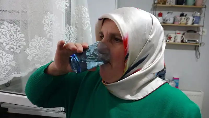 Nisan Yağmurlarından Şifa Bulmayı Seçen Kadın: Bir Gelenek ve Deneyim Hikayesi