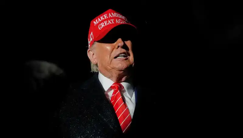 Yüksek Mahkeme’den Trump’a Şok Yetki: Göçmenlerin Statüsü Değişebilir!
