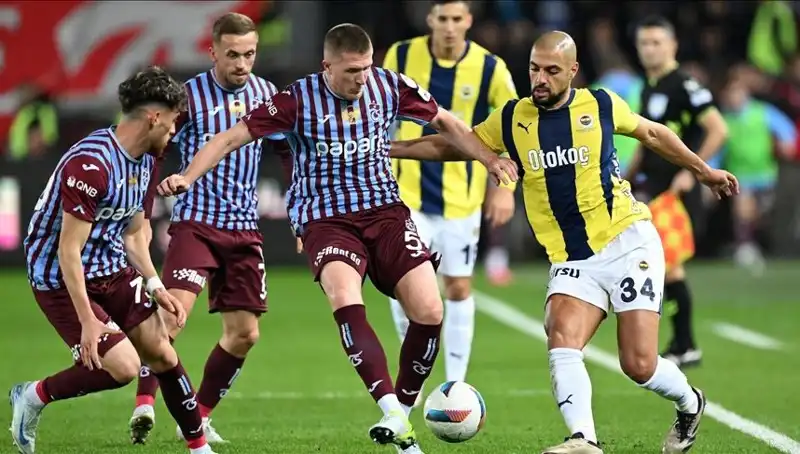 Süper Lig Derbisi: Fenerbahçe Trabzonspor'u Kadıköy'de Ağırlıyor