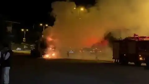 Zonguldak'ta Seyir Halindeki TIR Korkutan Yangınla Alev Alev Yandı