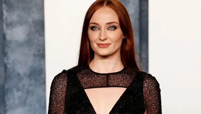 Game of Thrones Yıldızı Sophie Turner'dan Sarsıcı Tepki: Kızdıran Yorum Nedir?