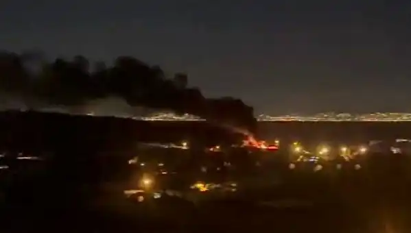 Yalova’da Depoda Çıkan Yangında Bir İtfaiyeci Hastanelik Oldu